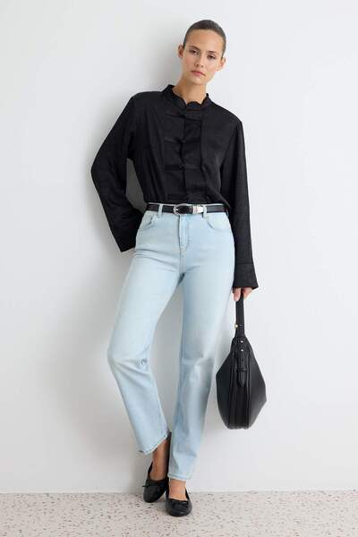 Trendyol Collection Premium Az Flexible Light Blue Regular Waist Slim Straigh...