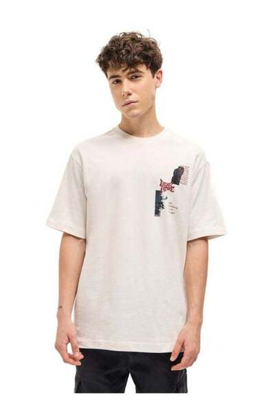 The Bear House Men's White Oversize Graphic Printed Crew Neck T-shirt for Eff...