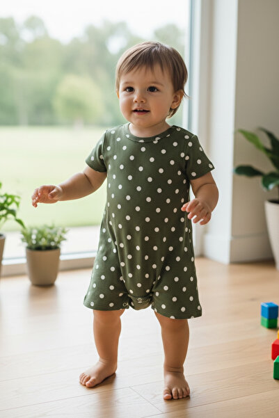 Fuar Baby Bebek puanlı yeşil şortlu tulum