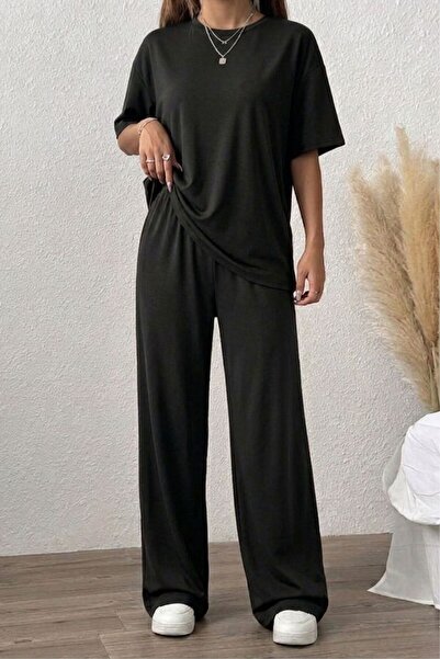 Mood Lab Women's 2-Piece Comfortable Cut T-Shirt Wide Leg Elastic Knitted Pants