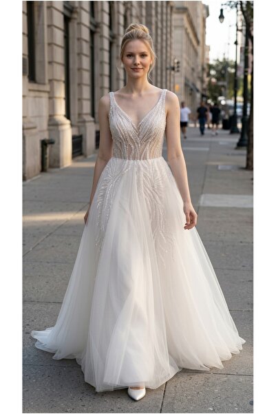 GÖKŞİN MODA Off White A-Line Beading Embroidered Guipure Wedding Dress