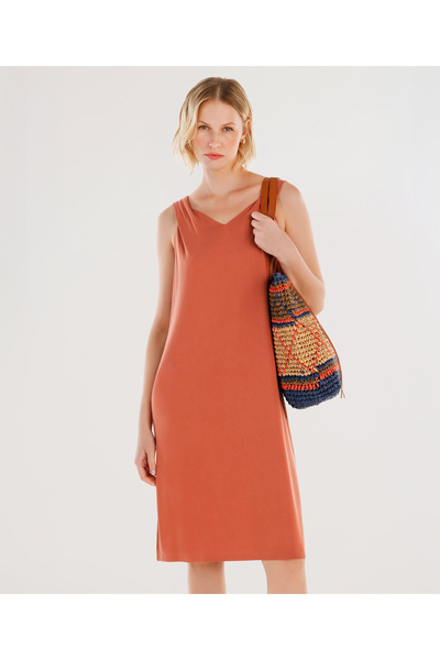 Yargıcı V-Neck Sleeveless Midi Dress