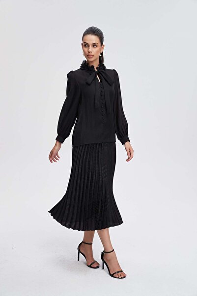 Livia Plain Pleated Midi Skirt