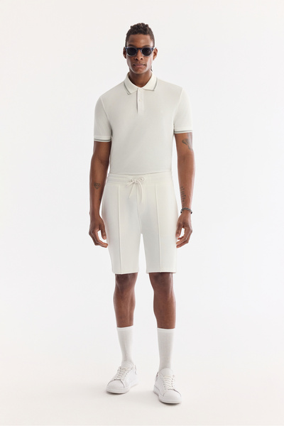 Avva Men's White Elastic Waist Ribbed Pique Interlock Regular Fit Shorts with...