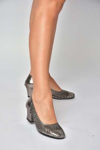 Fox Shoes Y820854514 Γυναικεία παπούτσια με χοντρό τακούνι από πλατίνα γκλίτερ
