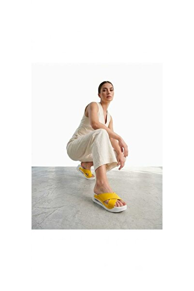 DRMOON شبشب سابو نسائي من Anatomic Air Max Sole