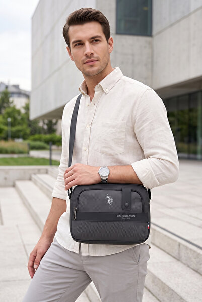 U.S. Polo Assn. US Polo Assn 24538 حقيبة كتف رسول حقيبة سوداء