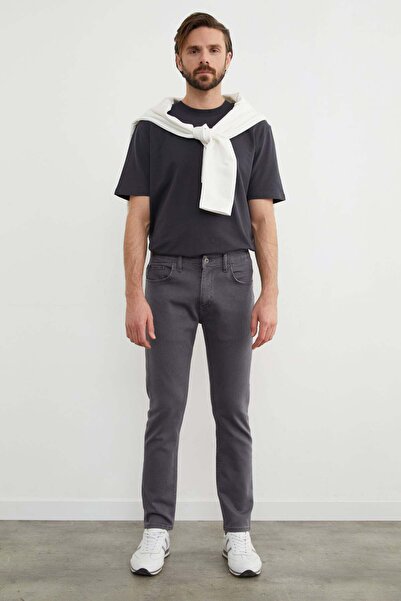 Fulla Moda Zippered Slim Fit Jean
