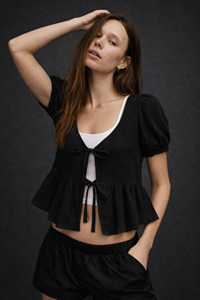 HAKKE Front-Tie Shirt