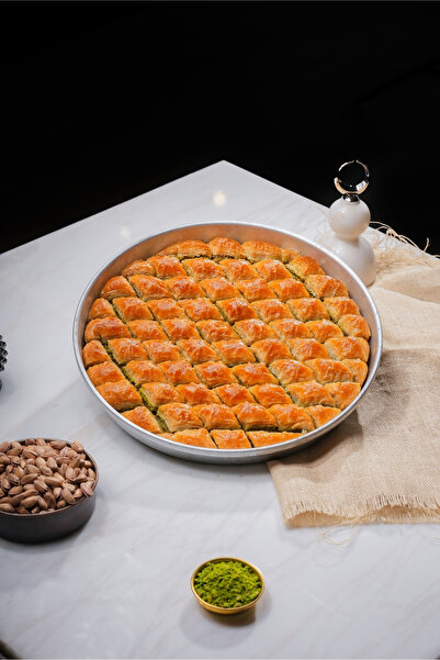 Koçak Baklava Klasik Antep Fıstıklı Baklava 2 Kg Tepsi (55-60 Dilim) - Tepsi ...