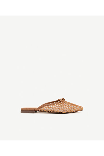 Yargıcı Closed Front Slippers with Bow Detail
