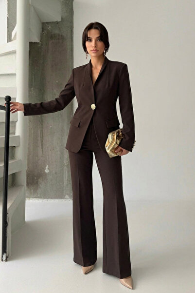 Potenza بدلة نسائية مكونة من سترة وبنطلون، سترة أنيقة مزينة بأزرار وبنطلون وا...