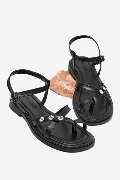 Tonny Black Women's Black Comfortable Fit Stone-Embellished Flip-Flop Sandals