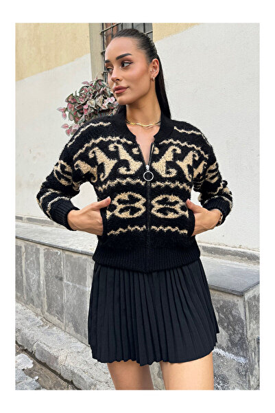 LC Waikiki Nevavm Patterned Zippered Knitwear Cardigan with a Difference