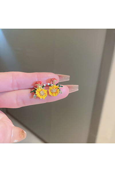 Choice Flower Sweet Tiny Yellow Flower Stud Earrings Women's Cute Inlaid Rhin...