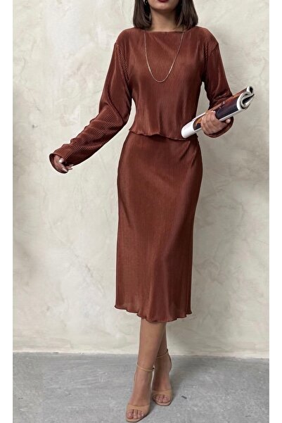 PELTEX Long Sleeve Midi Length Elastic Waist Pleated Satin Skirt Blouse Doubl...