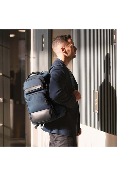 Targus حقيبة ظهر TBB65602GL HeritageLuxe مقاس 15-16 بوصة - أزرق