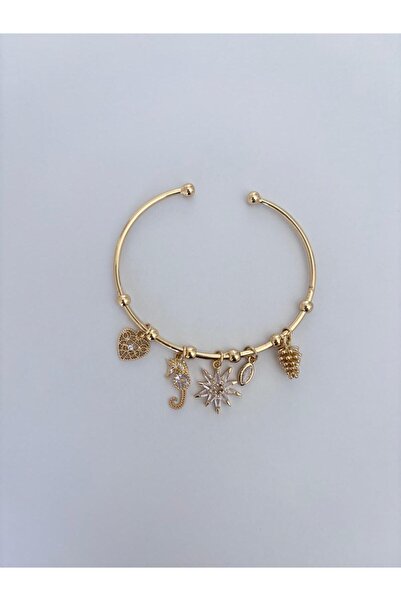 FASHION Open Adjustable Gold Bracelet with Heart and Seahorse Charms