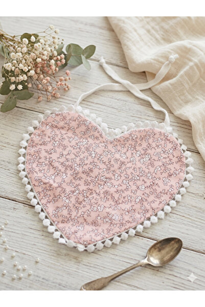 Petit Ami The heart bib