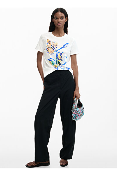 Desigual Beyaz Kadın Standart Fit Çiçek Desenli T-Shirt 26SWTK38