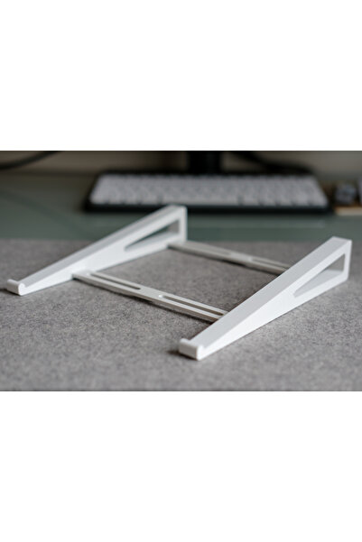 Ems Universal Laptop Stand - Laptop Riser
