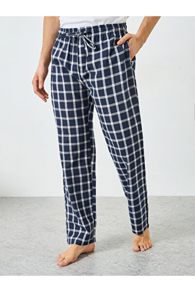 Styli Men Solid Relaxed T-Shirt and Checked Pyjama Set