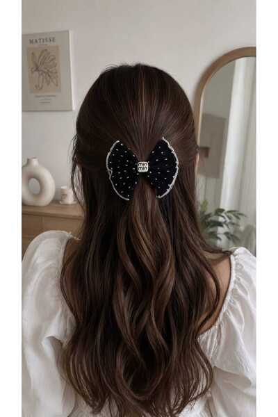 Kidyco.Store 🎀   مشبك شعر بتفاصيل فيونكة باللونين الأسود والأبيض - تصميم أني...