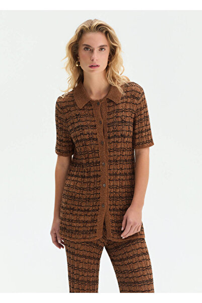 Knitss Polo Collar Bronze Knitwear Top with Special Knit Detail