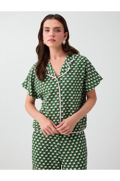 Jimmy Key Cămașă verde cu guler tip jachetă și model geometric