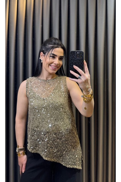 Nisam بلوزة مطرزة غير متماثلة
