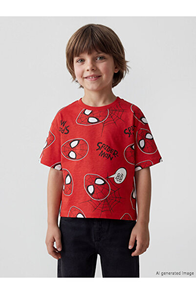 LC Waikiki Nevavm with Difference Spider-Man Printed Boys' T-Shirt