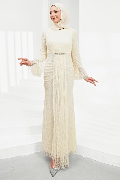 İmajButik Cream-Colored Lace Evening Dress with Flounces and Stones on the Sl...