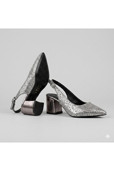 KİNDEP (Wiesse) Closed Toe Wide Heeled Women's Shoes Platinum