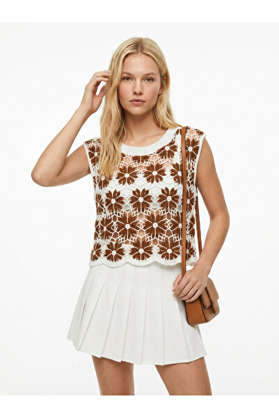 DM DİLAN MODA Women's Crochet Zero-Sleeve Flower-Patterned Standard Size Blouse