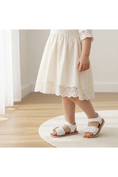 OEM Lightweight and breathable summer Sandals for girls, minimalist design, m...