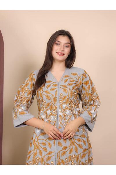 AFandina A Jalabiya with a Sophisticated Design That Combines Elegance and Co...