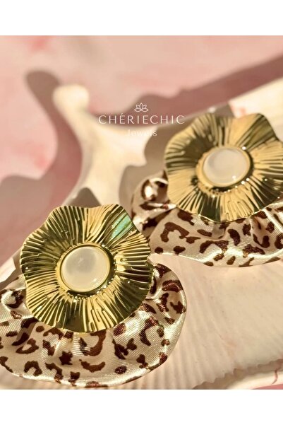 CHÉRIECHIC Jewels Leopar Desen Saten Kumaşlı Gold & İnci Detaylı Çelik Küpe