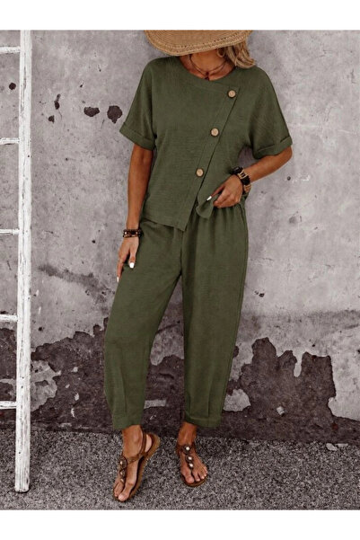 Beruflic Women's Short Sleeve Double Breasted Collared Short Viscose Suit wit...