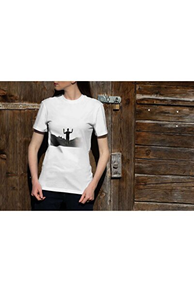 iLovePrints Silhouette with Hands Raised Under Starry Sky Tshirt