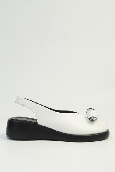 Pierre Cardin أحذية نسائية بكعب أبيض