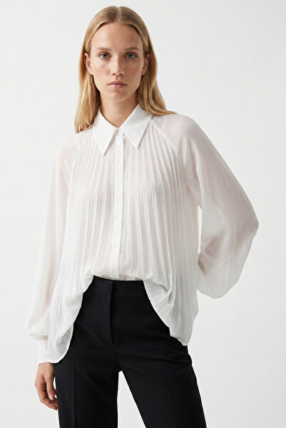 Exquise Pleated Buttoned Cuff Long Sleeve Regular Shirt