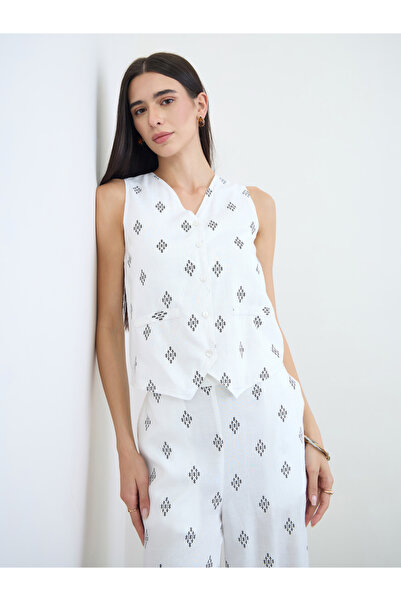 Styli White Sleeveless Printed Waistcoat
