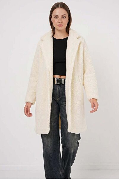 Generic Brand Women's Wide Collar Oversize Ecru Coat