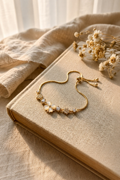 TREND COLLECTİON Gold Renk Yonca Figürlü Kadın Bileklik Taş Detaylı Pinterest Tasarım