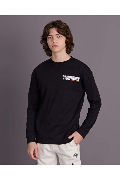 REDTAG Senior Boys Black Tricks Over Size Sweatshirt