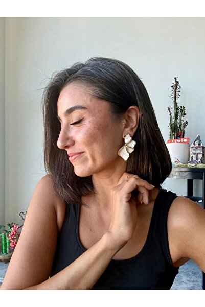 Merishe Jewerly أقراط ذهبية بيضاء مطلية بالمينا مضادة للحساسية وخفيفة الوزن ل...