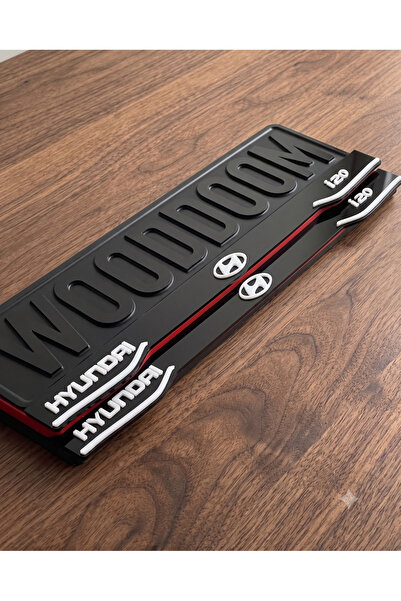WOODDOOM Hyundai İsme Özel Kabartmalı Lüks Pleksi Plakalık