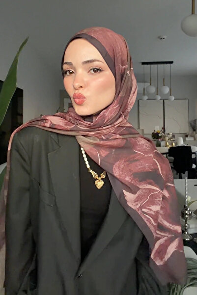 Madame Polo شال بنمط الزنبق من قماش التينسل - بلون البرقوق