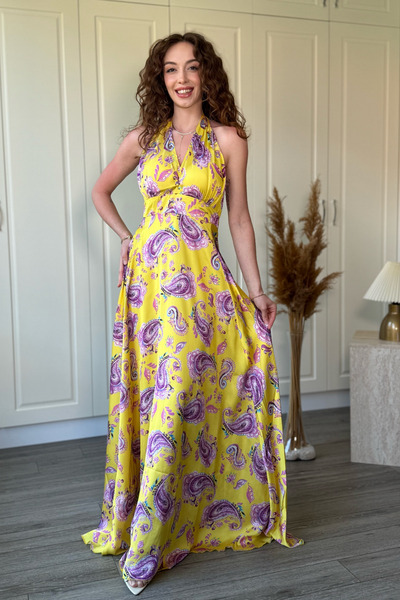 Dilay Gökoğlu Butik Halter Neck Backless Satin Maxi Dress