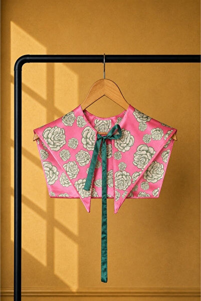LERAIY Pink Floral Patterned Shoulder Shawl